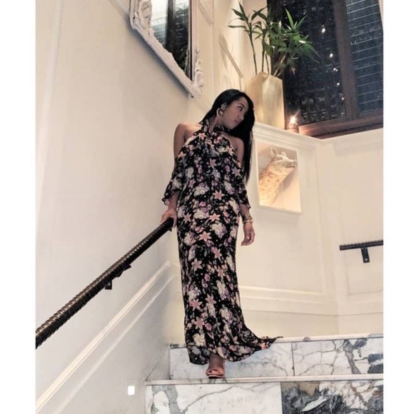 DRESS ๐๐๐ต๏ธ - Picture 1 of 1